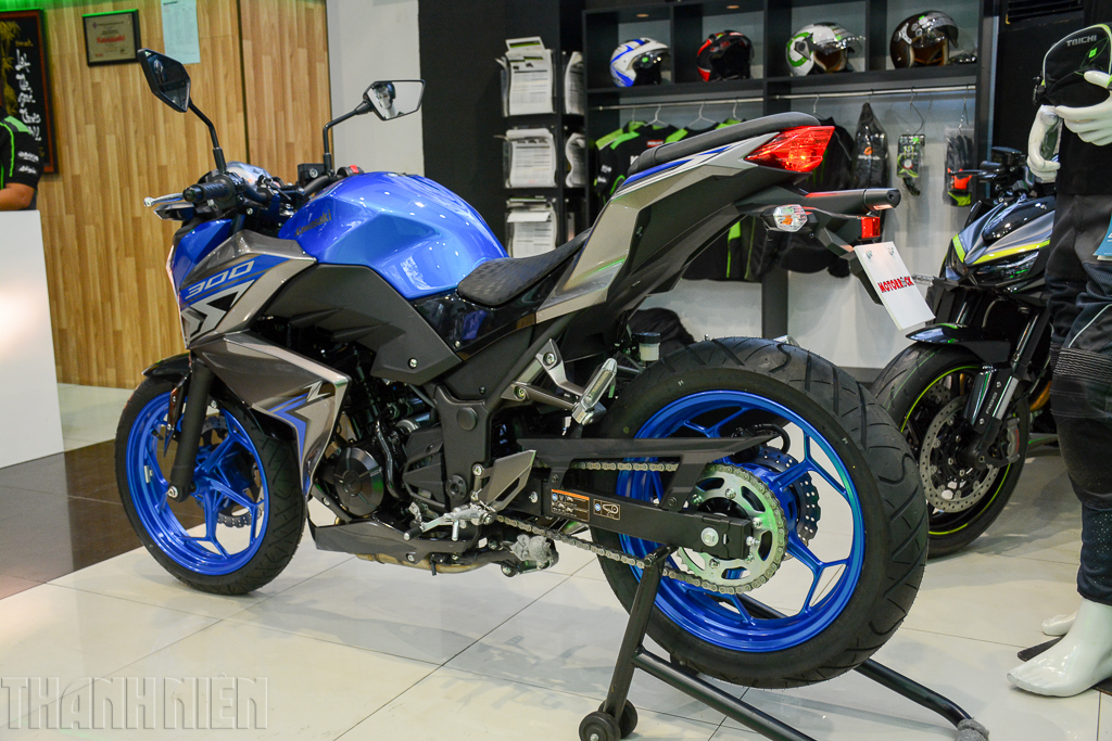 Kawasaki Z300 ABS 2018 chuẩn bị về Việt Nam giá từ 129 triệu đồng